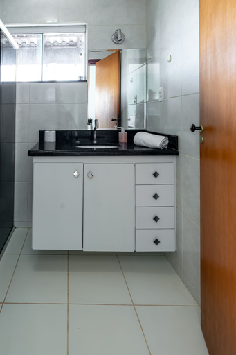 Bathroom 3, Karaiba Stay, Uberlândia
