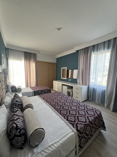 Bedroom 3, SL La Perla Hotel Kemer All Inclusive, Kemer