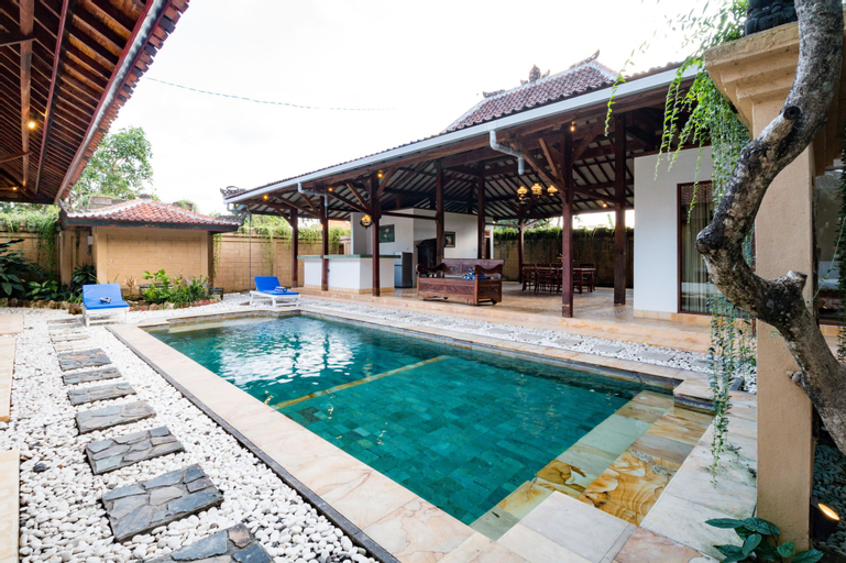 Swimming Pool 10