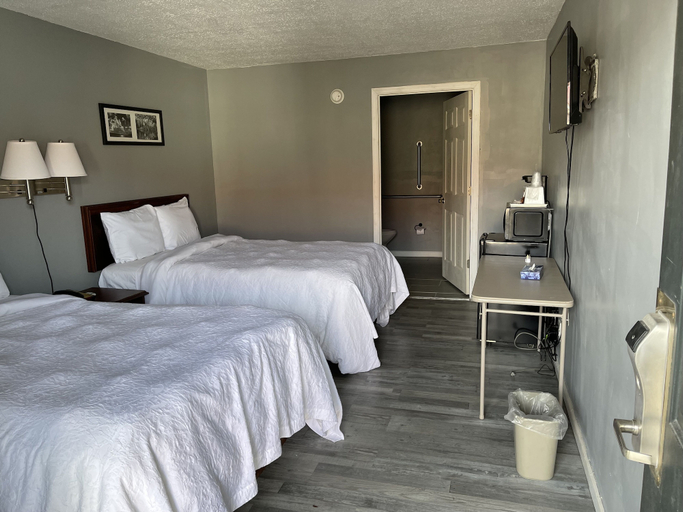 Bedroom 2, COVERED BRIDGE INN & SUITES, Blount