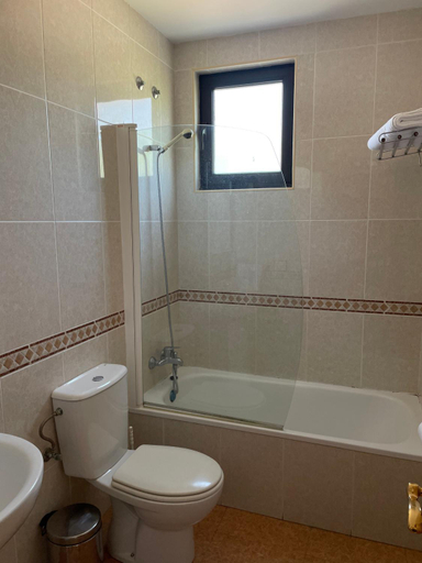 Bathroom 2, Hotel La Canada, Burgos