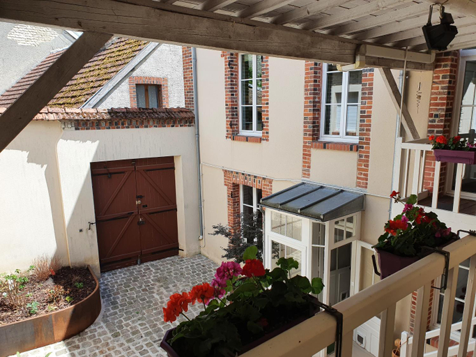 Others 5, La Cour des Marotiers, Marne