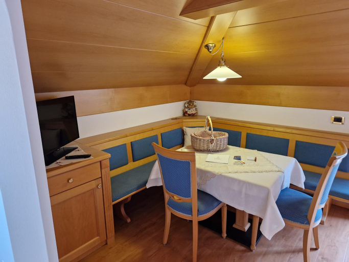 Others 3, Residence Ciastel, Bolzano