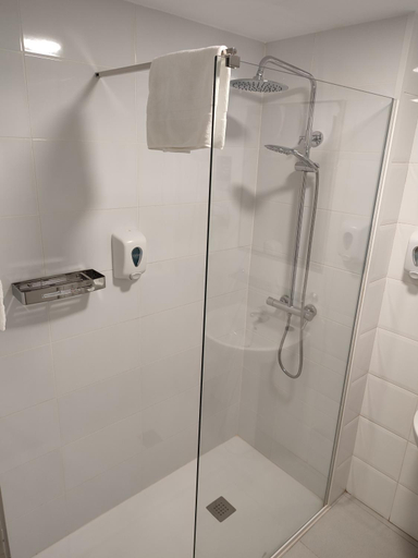 Others 5, Hotel Blauet, Barcelona