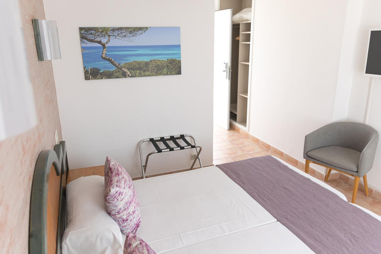 Bedroom 3, Hotel d'Or, Baleares