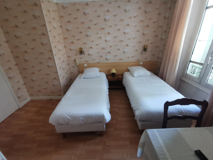 Bedroom 2, hotel le tourisme, Hautes-Alpes