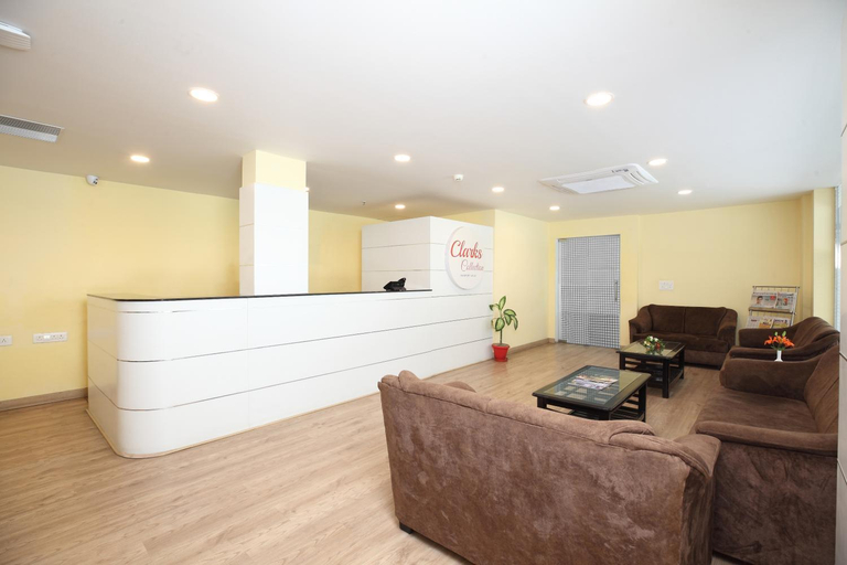 Public Area 2, Click Hotel Transport Nagar, Lucknow