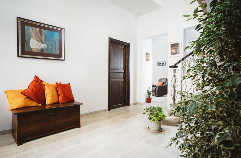 Public Area 3, Fauzia B&B