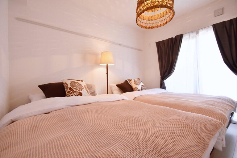2, MK.10mins walk to Manzamo beach.Nearby Blue cave., Onna