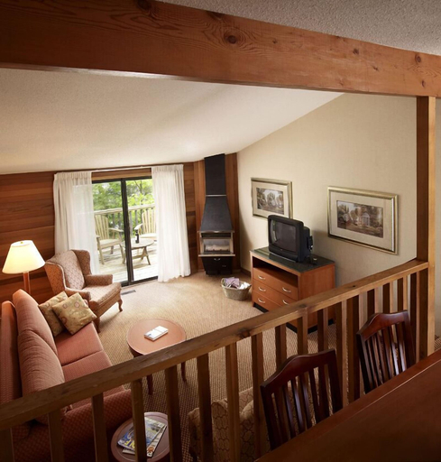 Bedroom 3, Pinestone Resort & Conference Centre, Haliburton
