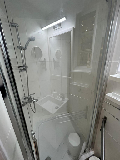 Bathroom 3, M, Zagreb