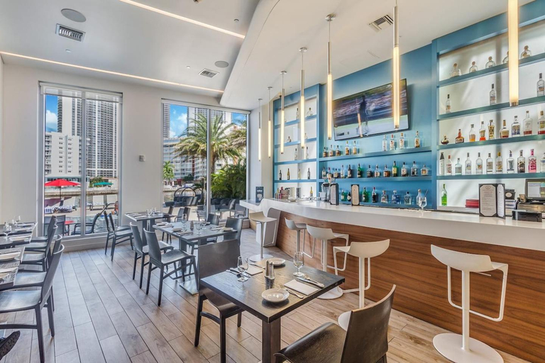 Food & Drinks, Water View Building With Pool - 5-Min Walk To The Beach, Broward