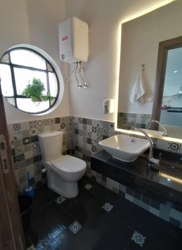 Bathroom 4, Madina Hostel, Qasr an-Nil