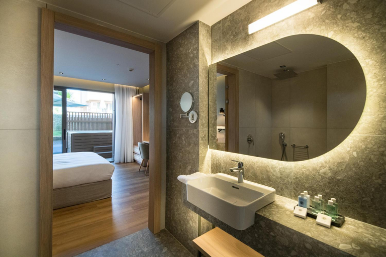 Bathroom 5, SENSEANA Sea Side Resort & Spa, Crete