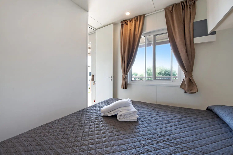 Bedroom 3, Camping Eurovil, Bergamo
