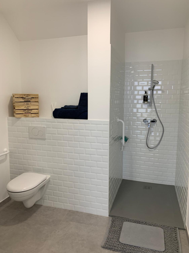 Bathroom, L'HERMANCERIE, Ain