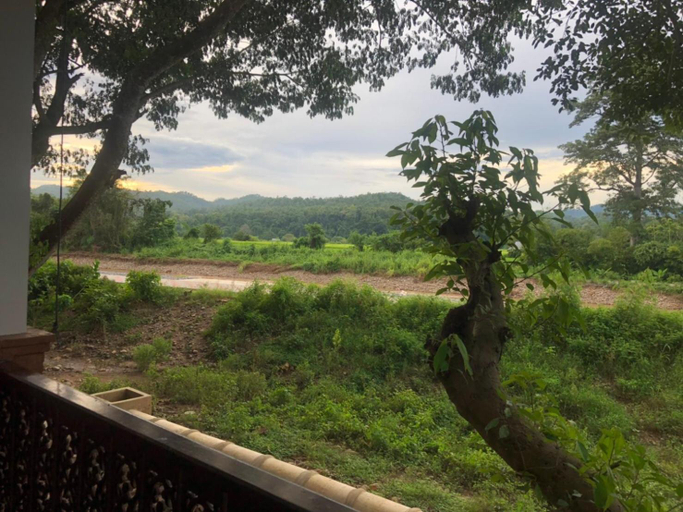 Food & Drinks 4, Sib-Lan Buri Resort Maehongson, Muang Mae Hong Son
