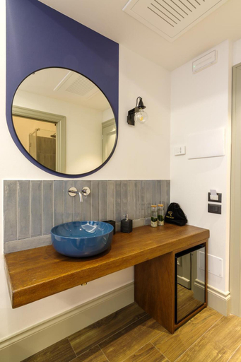 Bathroom, Palazzo Fontana, Perugia