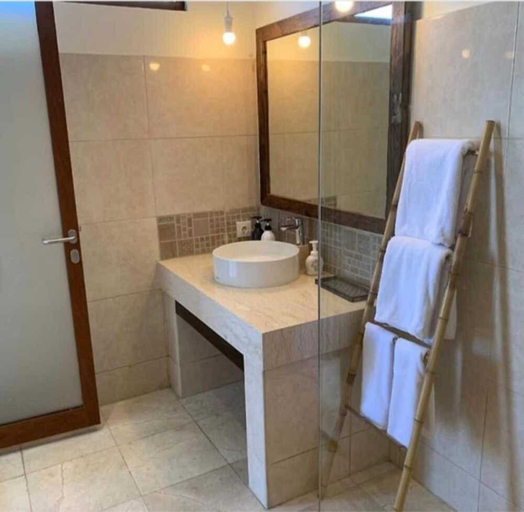 Bathroom 5, Soleil Suites Petitenget By the jero, Badung