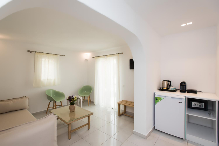 Others 5, Hotel Charissi, South Aegean