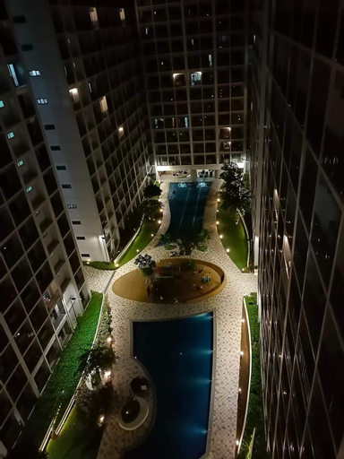 MiamiViceLuxuryStays at Shore2, Parañaque