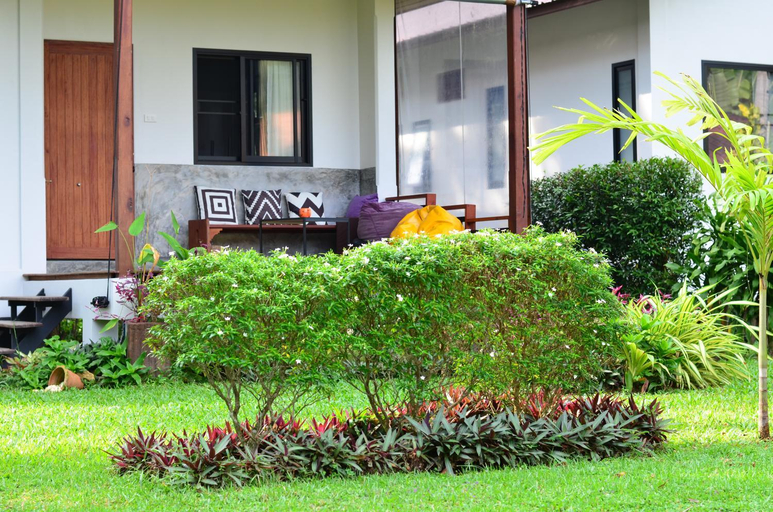 Others 4, Sean Sabai Home e Ristobar, Ko Samui