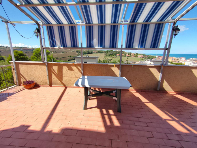 Others 5, B&B Le Tre Palme, Ancona