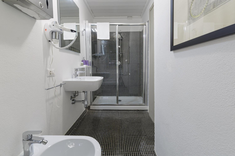 Bathroom 3, GUEST HOUSE SONNINO 37 Cagliari, Cagliari