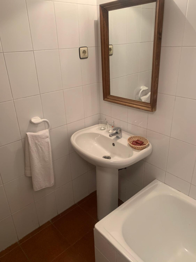 Bathroom 3, Hotel Restaurante Rio Cuervo, Cuenca