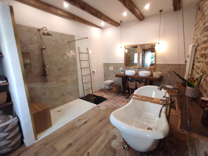 Bathroom, La Ville Es Riez Chambre d'hotes, Côtes-d'Armor