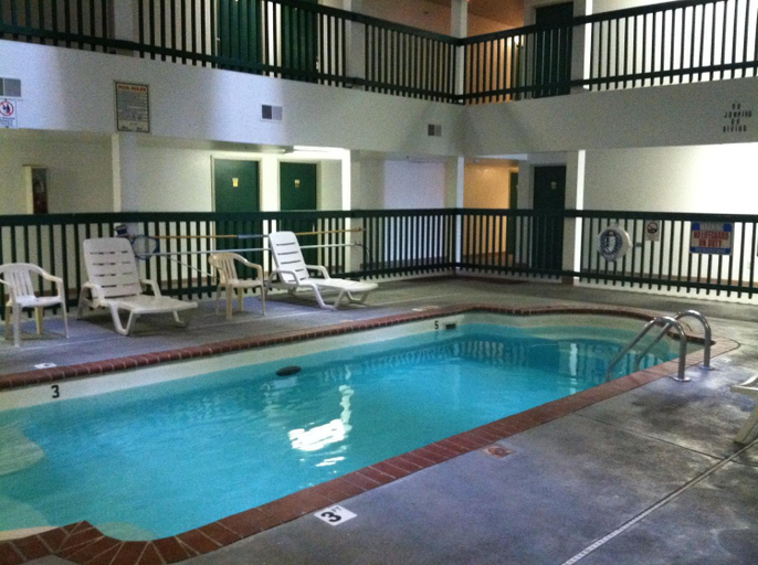 Sport & Beauty 2, Budget Inn Wentzville, Saint Charles