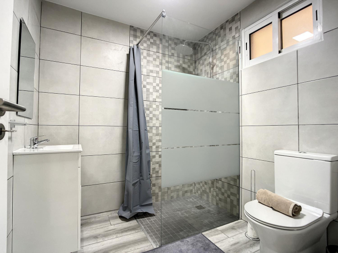 Bathroom 2, Casa da Avó by Atlantic Holiday, Machico