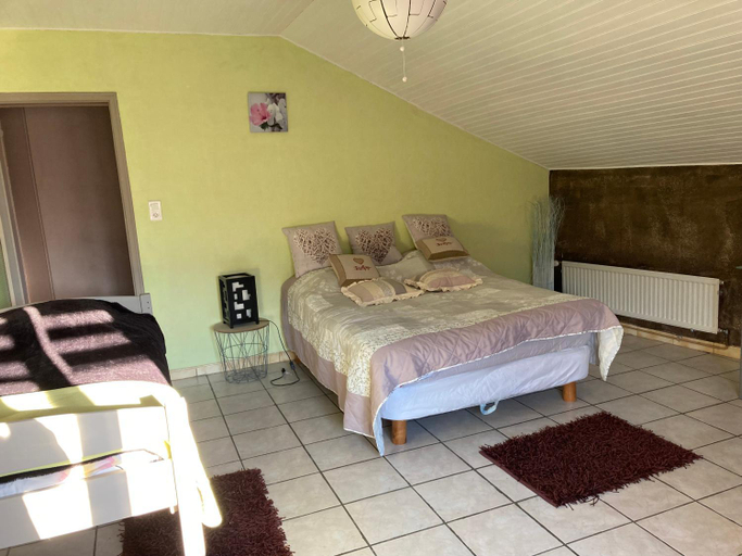 Bedroom 2, chambre d'hote du moulin, Meuse