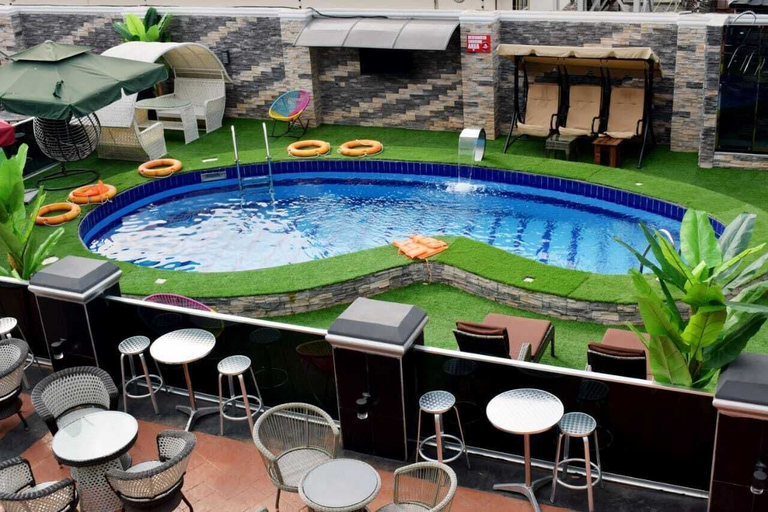 Sport & Beauty, Place Tochil, Owerri West