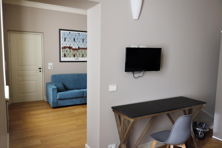 Others 4, Albergo '900, Alessandria