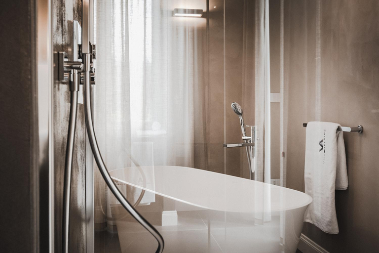 Bathroom 2, Villa Adelaide Relais & Wine, Asti