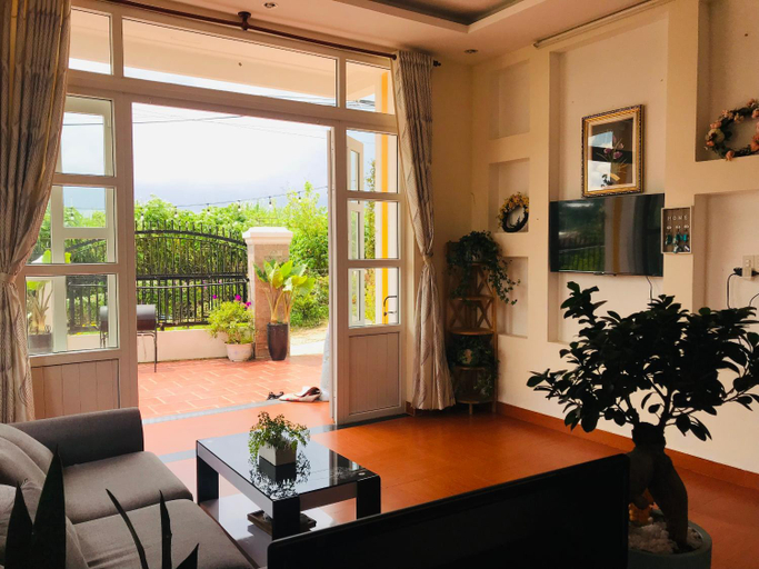 Others 4, NHO House V, Đà Lạt