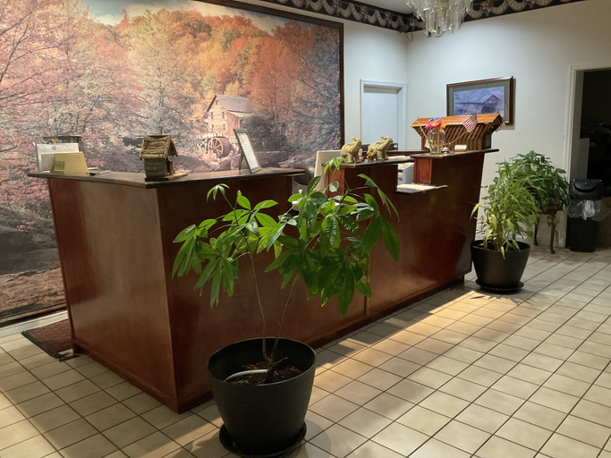 Others 5, COVERED BRIDGE INN & SUITES, Blount