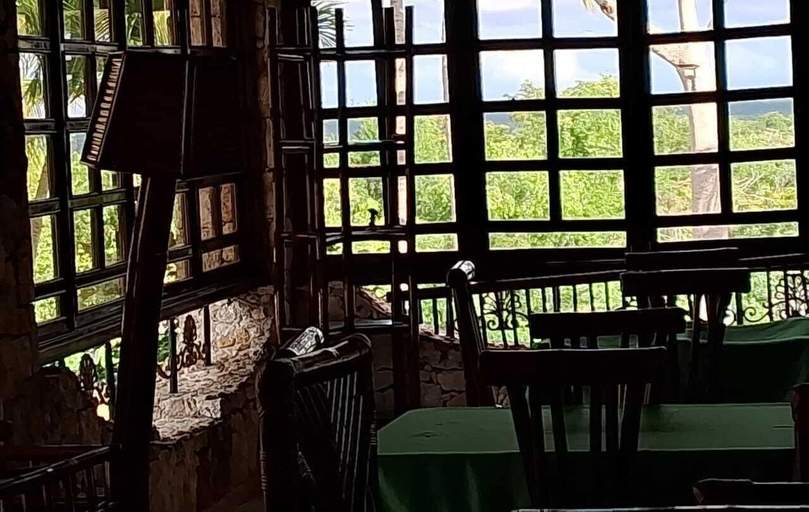 Food & Drinks 4, Caney Taino, San Rafael del Yuma