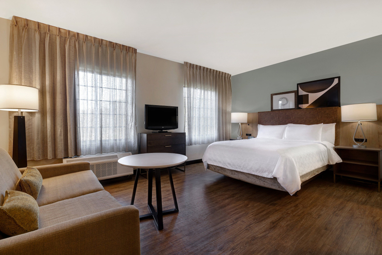Bedroom 2, Staybridge Suites Tallahassee by IHG, Leon