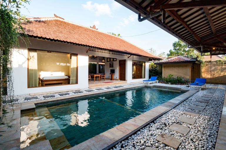 Swimming Pool 9
