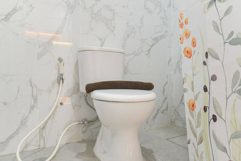 Bathroom 5, Good Choice Studio Apartment Anwa Residence Bintaro, South Tangerang
