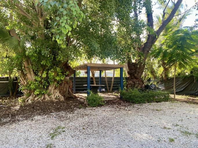 Others 5, Suarez art stay Private rooms at little Haiti, Miami-Dade