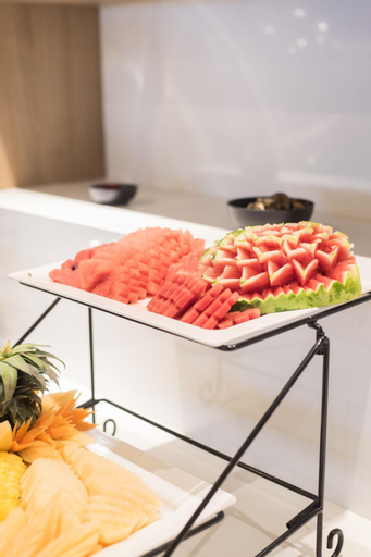 Food & Drinks 13