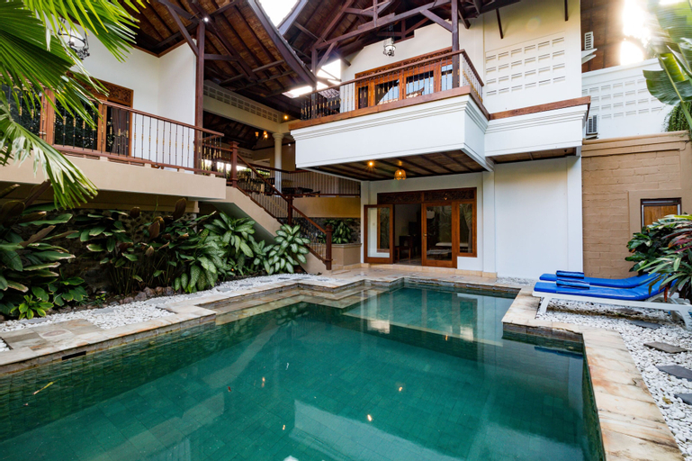 Swimming Pool 12