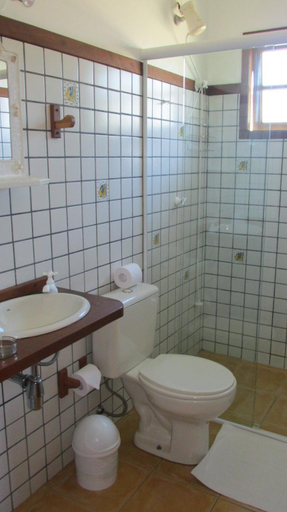 Bathroom, Pousada Fruto do Mar, São Sebastião