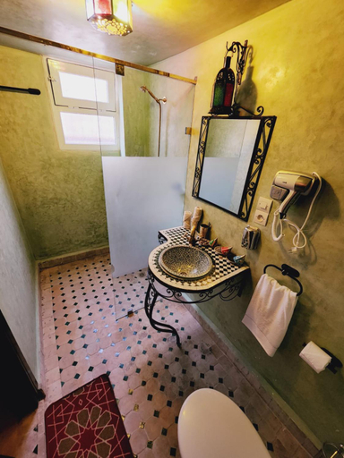 Bathroom 2, Riad Dar Kassim, Fès