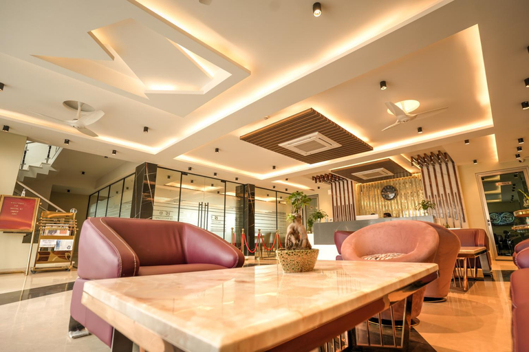 Public Area 2, Hotel Rj, Gautam Buddha Nagar
