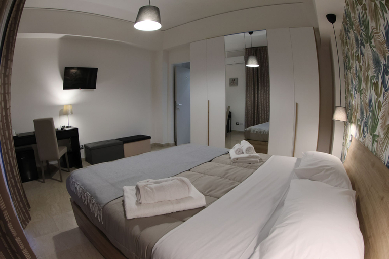 Bedroom 4, DolceVita, Messina