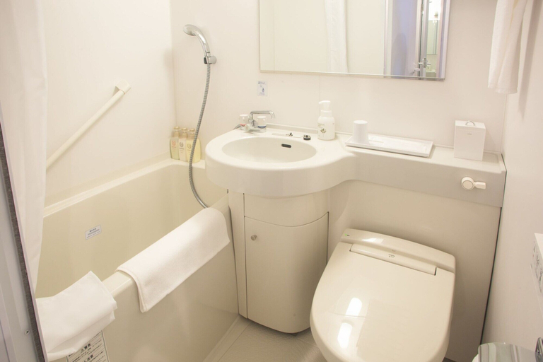 Bathroom 4, Kuretake Inn Nankai Sakaiekimae, Sakai